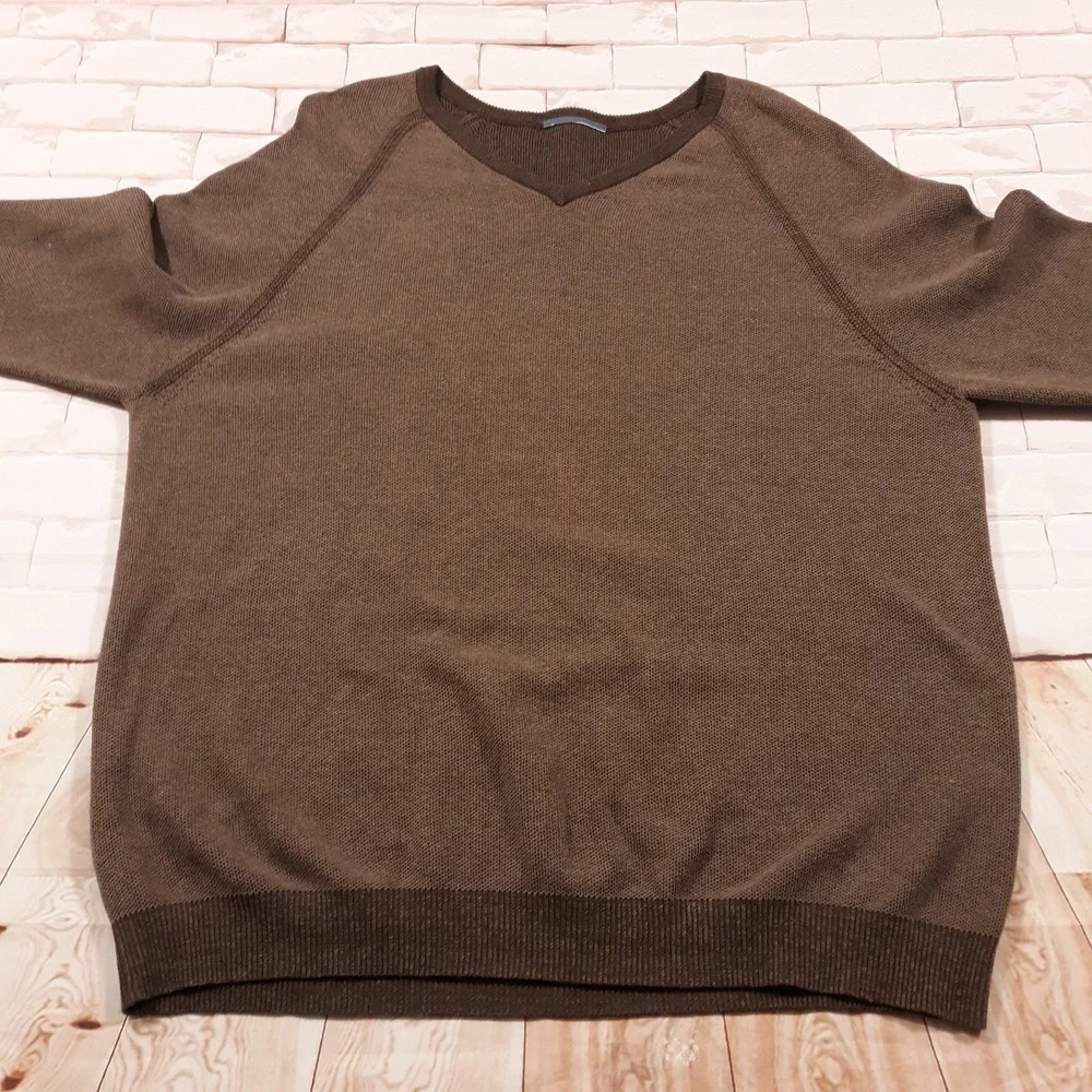 Tommy Bahama good used